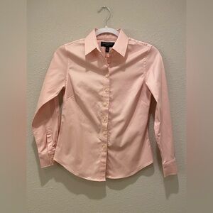 Banana Republic Women's Button-up Shirt Collar Tailored Fit Office Career wear